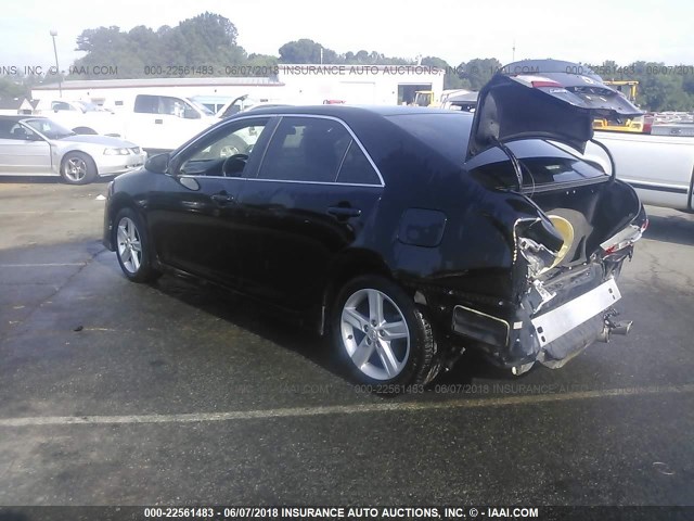 4T1BF1FK9EU388783 - 2014 TOYOTA CAMRY L/SE/LE/XLE Qara foto 3