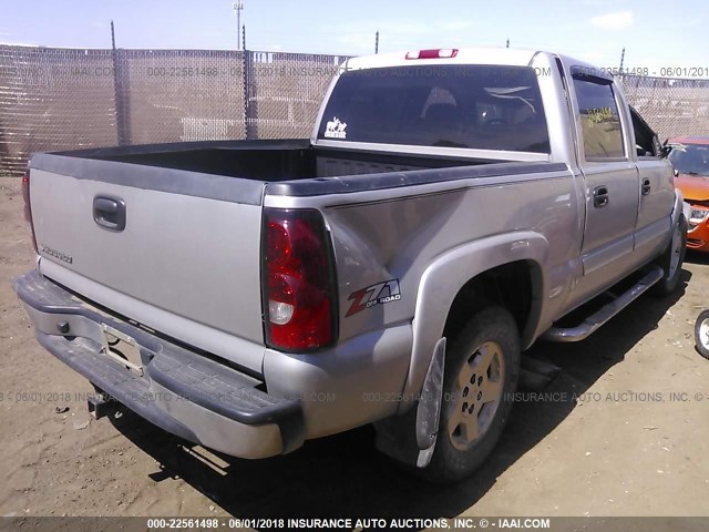 2GCEK13T061224989 - 2006 CHEVROLET SILVERADO K1500 SILVER photo 4