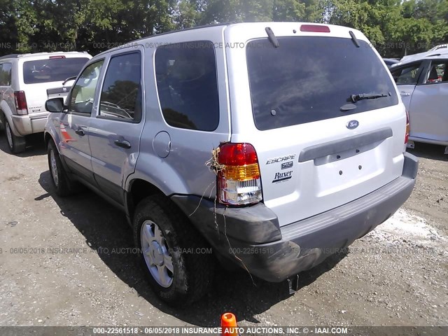 1FMYU03103KD40359 - 2003 FORD ESCAPE XLT SILVER photo 3