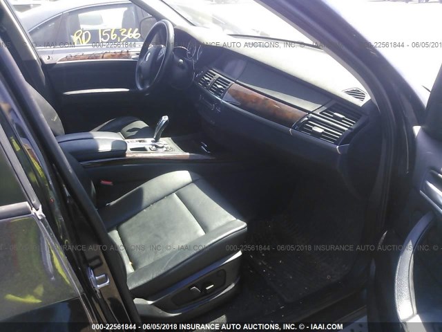 5UXZV4C57CL747877 - 2012 BMW X5 XDRIVE35I Qara foto 5