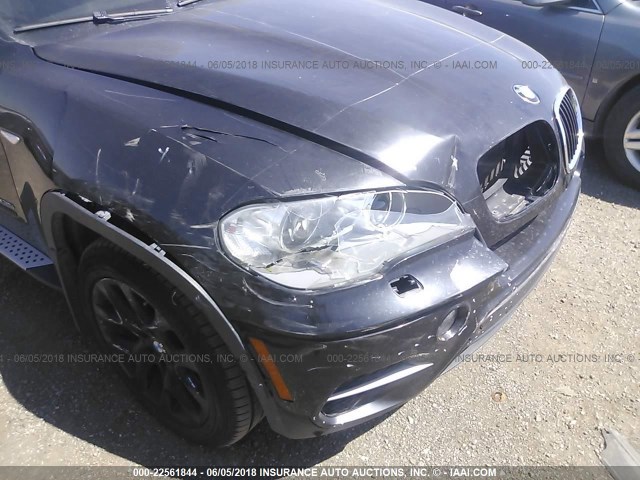 5UXZV4C57CL747877 - 2012 BMW X5 XDRIVE35I Qara foto 6