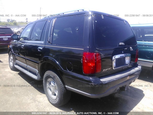 5LMPU28A8XLJ22795 - 1999 LINCOLN NAVIGATOR BLACK photo 3
