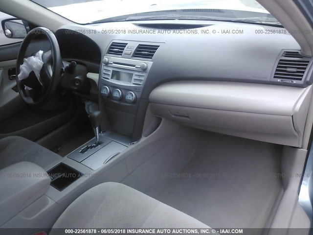 4T4BE46K49R122247 - 2009 TOYOTA CAMRY SE/LE/XLE 浅蓝色 照片 5