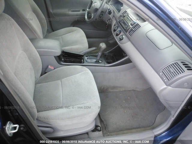 4T1BE32K12U544802 - 2002 TOYOTA CAMRY LE/XLE/SE 海军蓝 照片 5