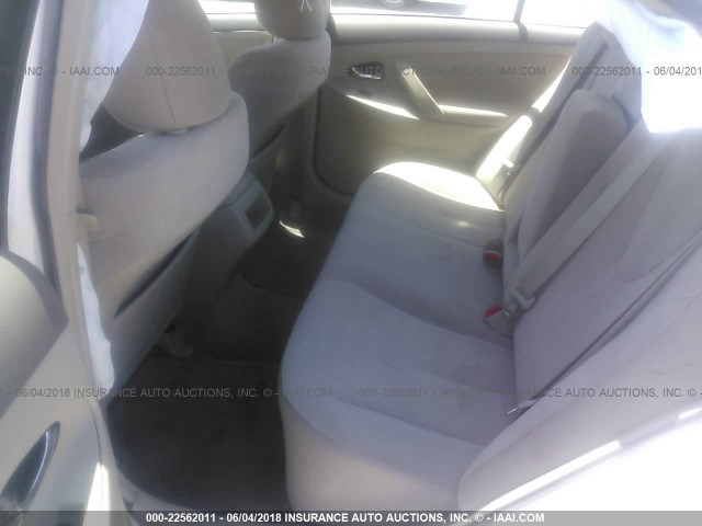 4T1BF3EKXBU666924 - 2011 TOYOTA CAMRY SE/LE/XLE WHITE photo 8