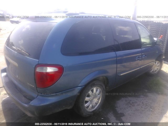 2C4GP54L05R284478 - 2005 CHRYSLER TOWN & COUNTRY TOURING BLUE photo 4