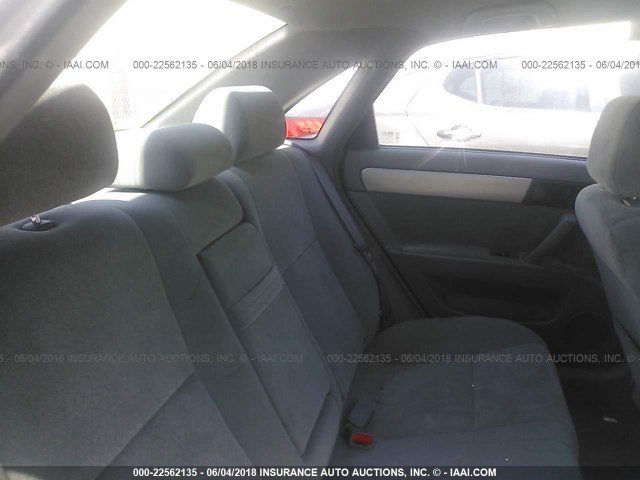 KL5JD56Z15K075478 - 2005 SUZUKI FORENZA S SILVER photo 8