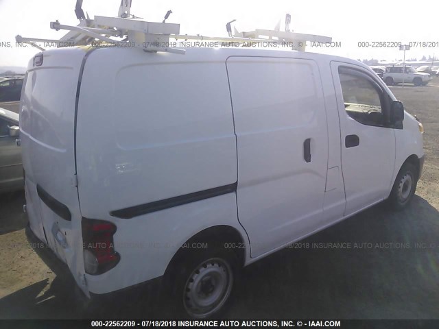 3N63M0YNXFK709700 - 2015 CHEVROLET CITY EXPRESS LS WHITE photo 4