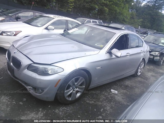 WBAXH5C53DD114081 - 2013 BMW 528 XI SILVER photo 2