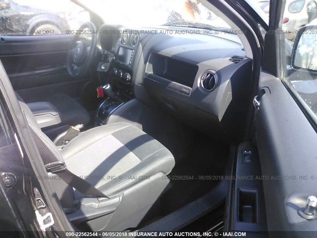 1C4NJCEB0CD661040 - 2012 JEEP COMPASS LATITUDE 黑色 照片 5