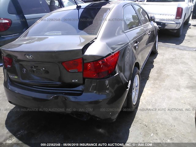 KNAFU4A25D5695295 - 2013 KIA FORTE EX BROWN photo 4