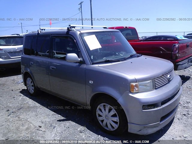 JTLKT334440164071 - 2004 TOYOTA SCION XB GRAY photo 1