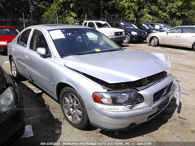 YV1RS61T542338222 - 2004 VOLVO S60 SILVER photo 1