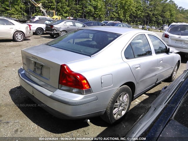 YV1RS61T542338222 - 2004 VOLVO S60 SILVER photo 4