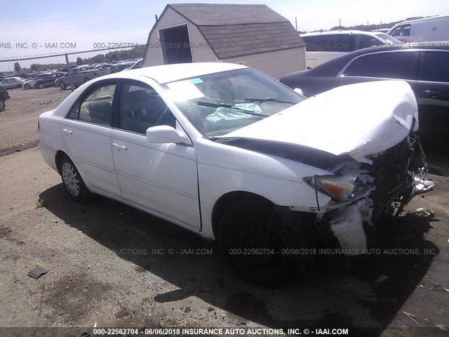 4T1BE32K22U023622 - 2002 TOYOTA CAMRY LE/XLE/SE თეთრი ფოტო 1