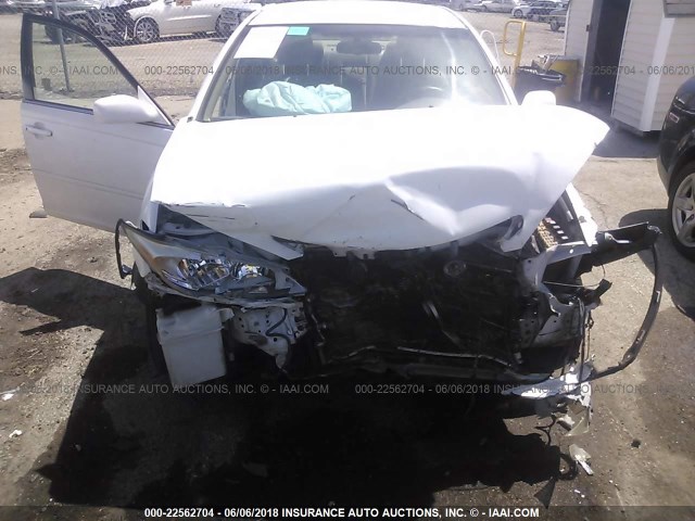 4T1BE32K22U023622 - 2002 TOYOTA CAMRY LE/XLE/SE თეთრი ფოტო 6