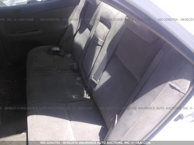 4T1BE32K22U023622 - 2002 TOYOTA CAMRY LE/XLE/SE თეთრი ფოტო 8