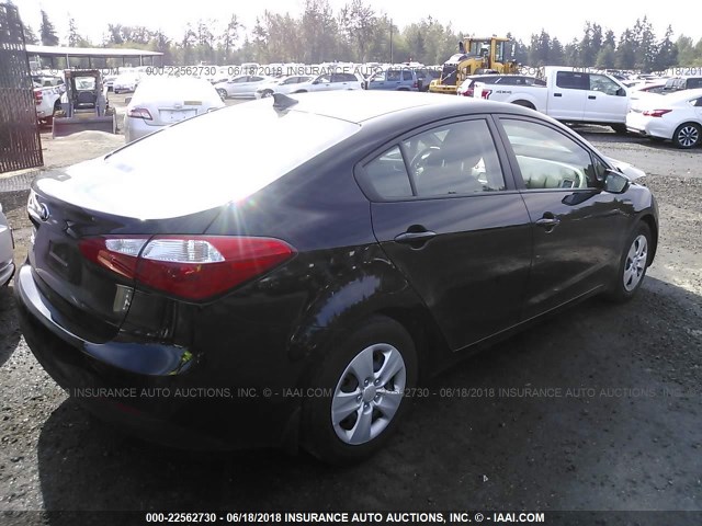 KNAFX4A68G5517699 - 2016 KIA FORTE LX BLACK photo 4