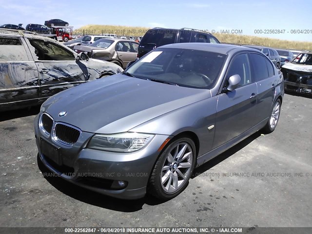 WBAPH5G58BNM82189 - 2011 BMW 328 I SULEV GRAY photo 2