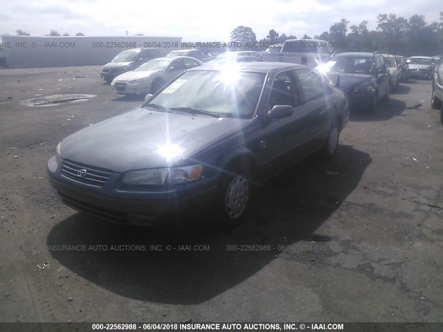 4T1BG22K0WU835947 - 1998 TOYOTA CAMRY CE/LE/XLE 灰色 照片 2
