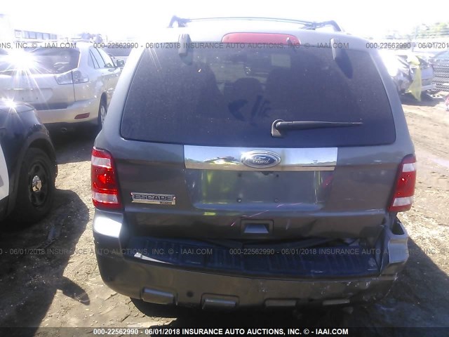 1FMCU0E76AKA42116 - 2010 FORD ESCAPE LIMITED GRAY photo 6