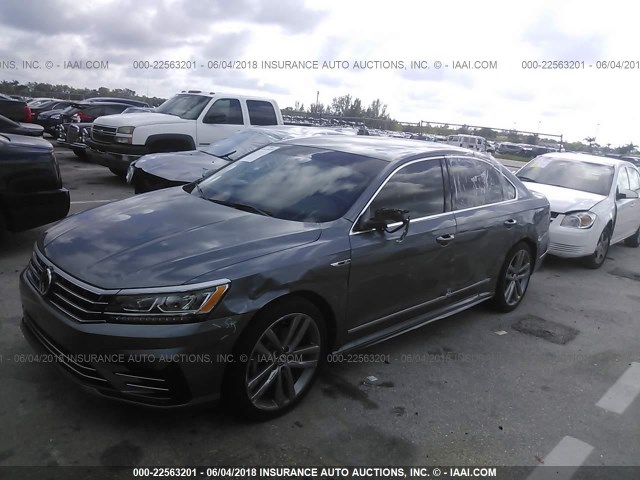 1VWDT7A34HC081036 - 2017 VOLKSWAGEN PASSAT R-LINE Boz foto 2