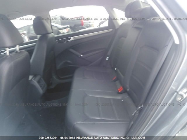 1VWDT7A34HC081036 - 2017 VOLKSWAGEN PASSAT R-LINE Boz foto 8