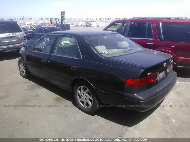 4T1BG22K8YU924815 - 2000 TOYOTA CAMRY CE/LE/XLE 黑色 照片 3