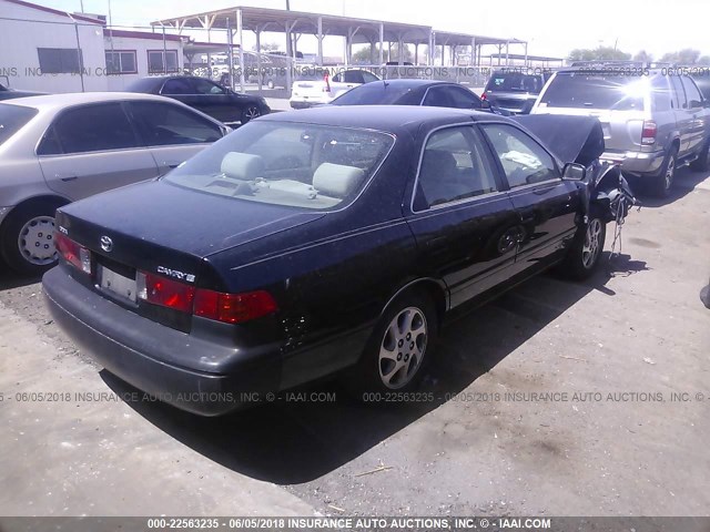 4T1BG22K8YU924815 - 2000 TOYOTA CAMRY CE/LE/XLE 黑色 照片 4