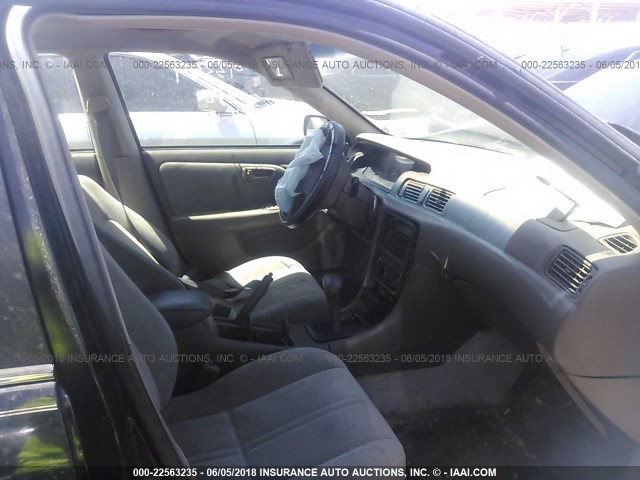 4T1BG22K8YU924815 - 2000 TOYOTA CAMRY CE/LE/XLE 黑色 照片 5