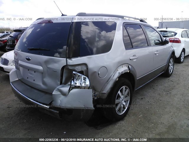 1FMDK02W68GA45326 - 2008 FORD TAURUS X SEL SILVER photo 4