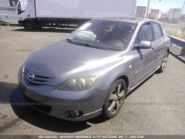 JM1BK344061532689 - 2006 MAZDA 3 HATCHBACK GRAY photo 2
