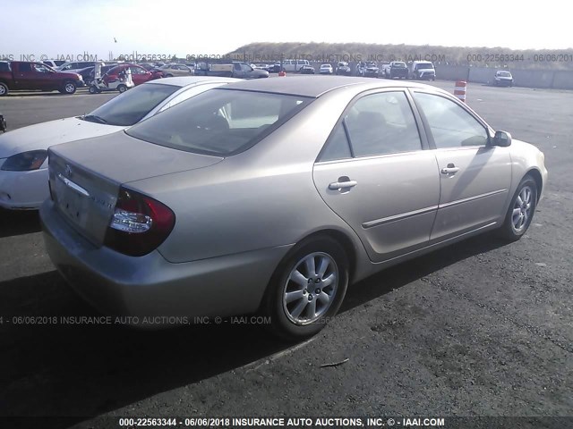 JTDBE30K930183612 - 2003 TOYOTA CAMRY LE/XLE GOLD photo 4