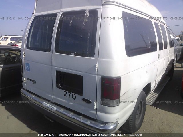 1FDRE1460WHB87694 - 1998 FORD ECONOLINE E150 VAN WHITE photo 4