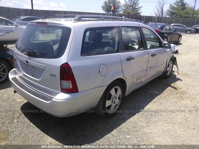 1FAHP36393W114913 - 2003 FORD FOCUS SE/SE SPORT/ZTW SILVER photo 4