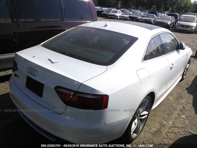 WAURV78T89A011736 - 2009 AUDI S5 QUATTRO WHITE photo 4