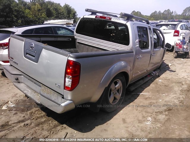 1N6AD07U87C451832 - 2007 NISSAN FRONTIER CREW CAB LE/SE/OFF ROAD SILVER photo 4