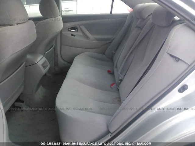 4T1BE46K69U866636 - 2009 TOYOTA CAMRY SE/LE/XLE SILVER photo 8
