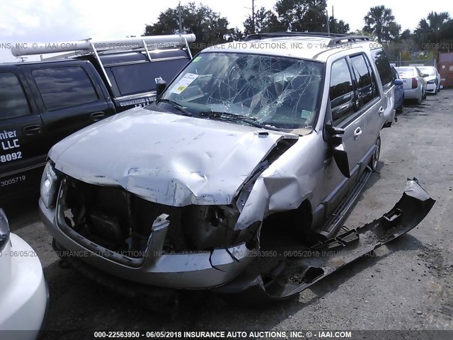 1FMPU16506LA50962 - 2006 FORD EXPEDITION XLT SILVER photo 6