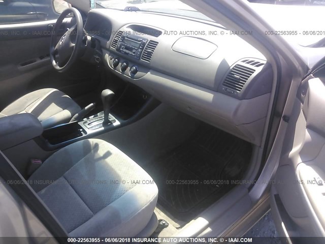 4T1BE32K63U155199 - 2003 TOYOTA CAMRY LE/XLE/SE 灰色 照片 5