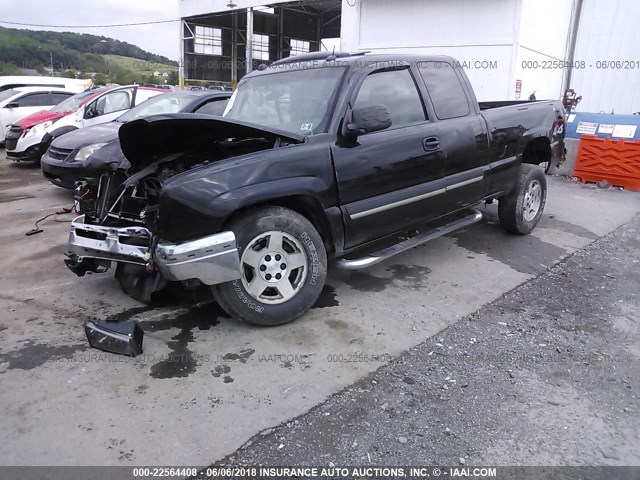 2GCEK19B351215314 - 2005 CHEVROLET SILVERADO K1500 BLACK photo 2