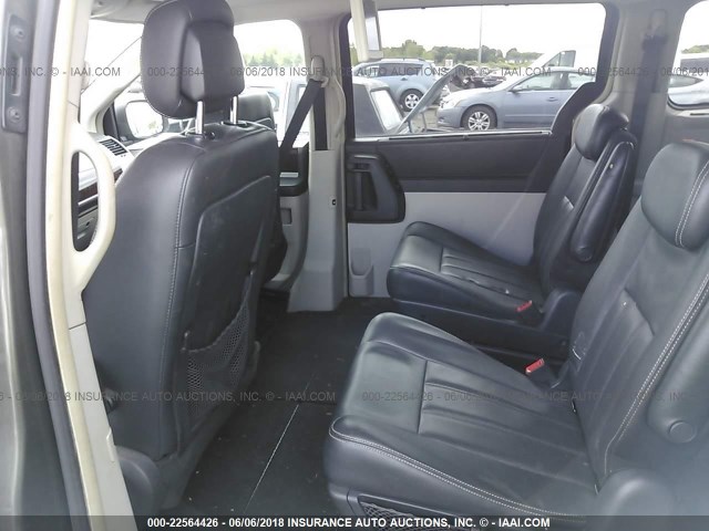 2A4RR8DX4AR415326 - 2010 CHRYSLER TOWN & COUNTRY TOURING PLUS GRAY photo 8