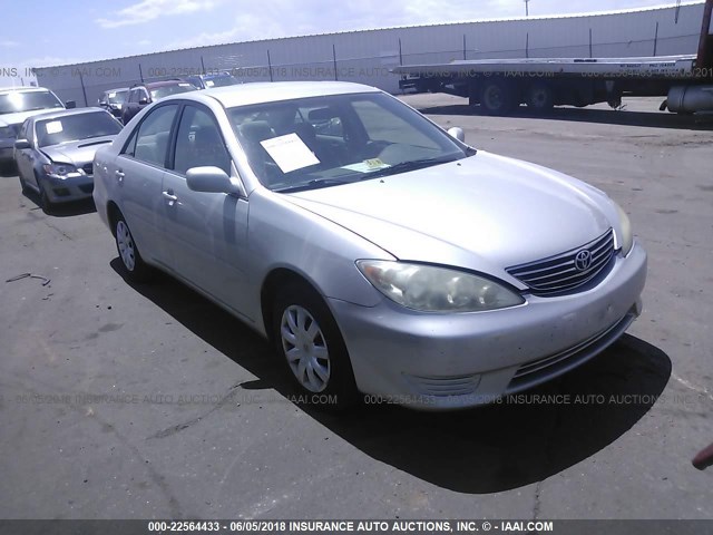 4T1BE32K76U662892 - 2006 TOYOTA CAMRY LE/XLE/SE SILVER photo 1