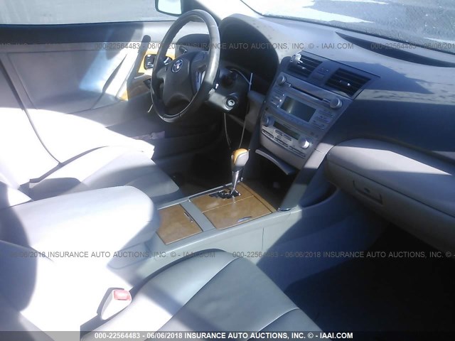 4T1BK46K27U044082 - 2007 TOYOTA CAMRY NEW GENERAT LE/XLE/SE BLACK photo 5