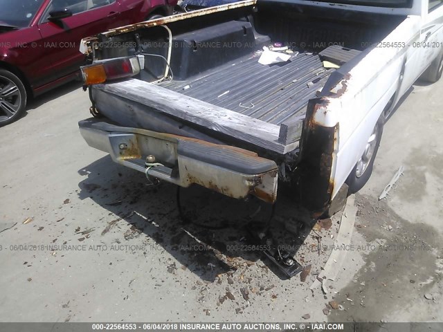 1N6SD11S7VC333902 - 1997 NISSAN TRUCK XE WHITE photo 6