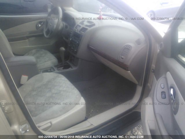 1G1ZT62824F218019 - 2004 CHEVROLET MALIBU MAXX LS GOLD photo 5