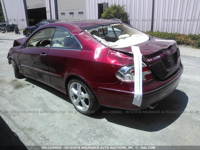 WDBTJ65J75F153055 - 2005 MERCEDES-BENZ CLK 320C RED photo 3