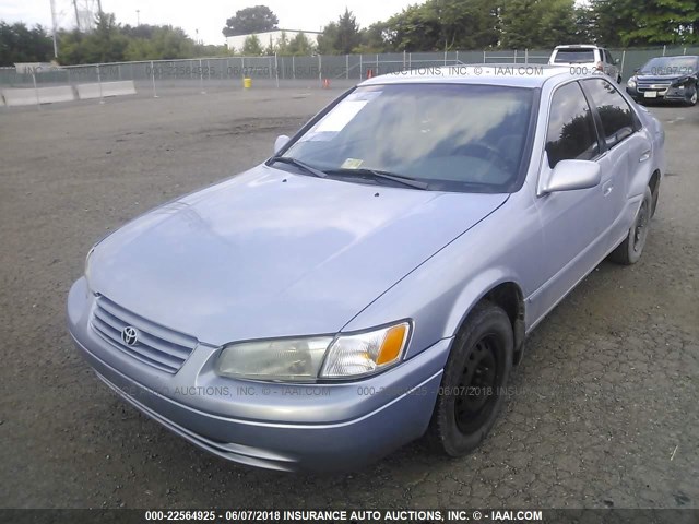 4T1BG22K5WU201033 - 1998 TOYOTA CAMRY CE/LE/XLE PURPLE photo 2