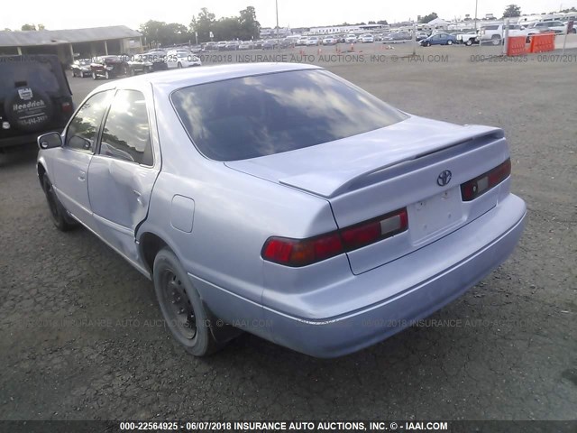 4T1BG22K5WU201033 - 1998 TOYOTA CAMRY CE/LE/XLE PURPLE photo 3