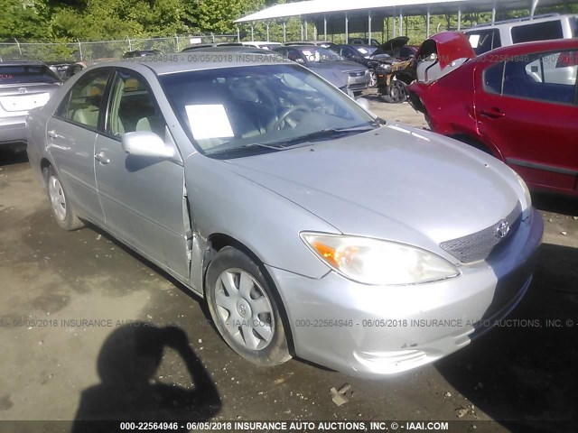 4T1BE32K13U119226 - 2003 TOYOTA CAMRY LE/XLE/SE 银色 照片 1